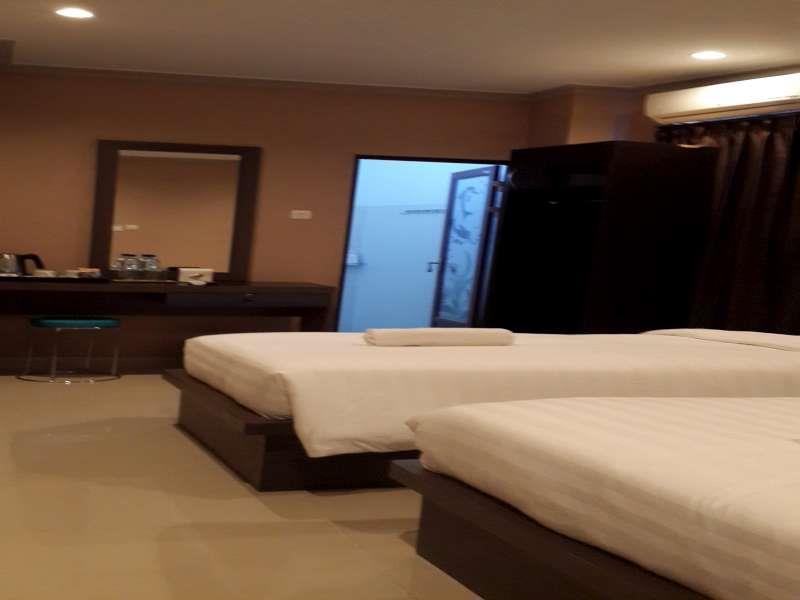 Reddoorz Plus @ Paal 2 Manado Buitenkant foto